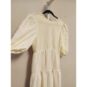 En Saison Cream Smocked Puff Sleeve Tiered Open Back Midi Dress Womens M Cottage